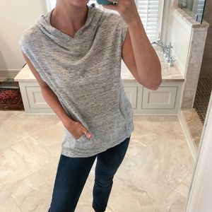 Vince size xs, grey sleeveless hooded top